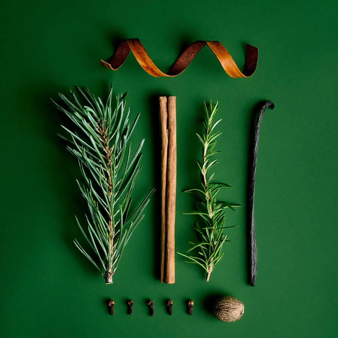 AUGUST&PIERS Claus Scented Candle 340gr Clearance