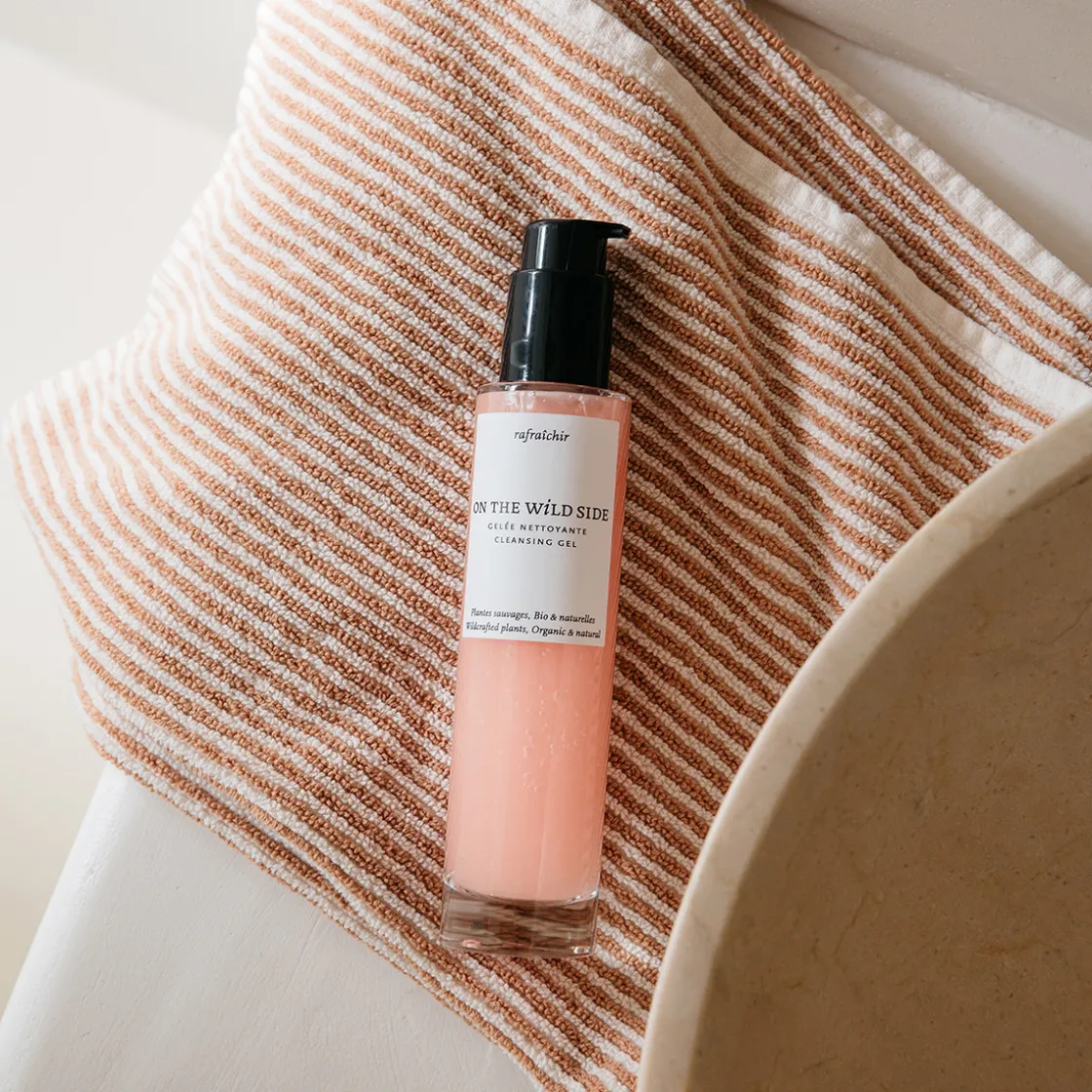 On The Wild Side Cleansing Gel 100ml Sale