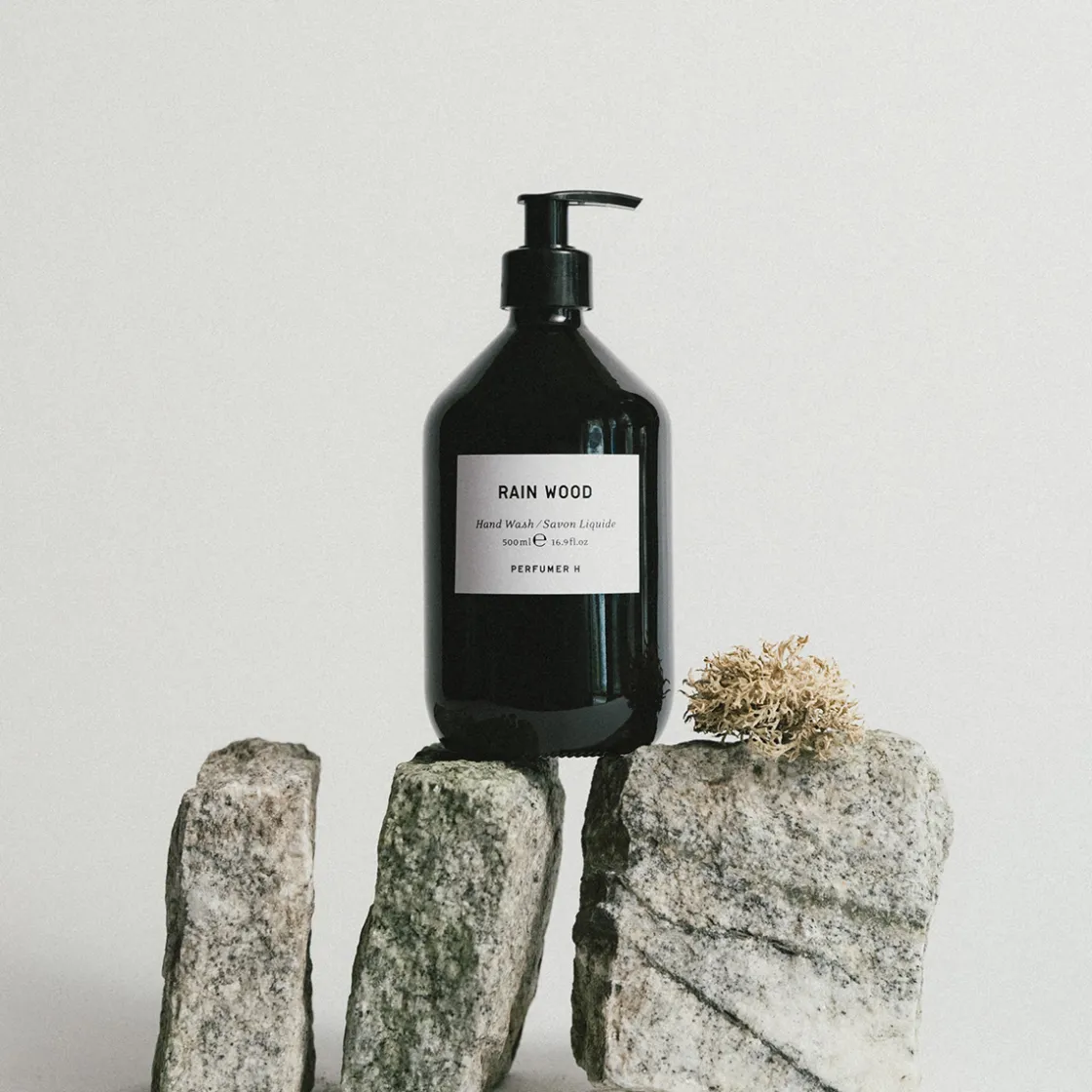 Perfumer H Rain Wood Hand Wash 500ml Online