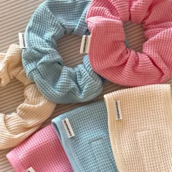 Ceremonia Spa Scrunchie Hot