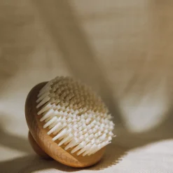 LIV Botanics The Body Brush Best