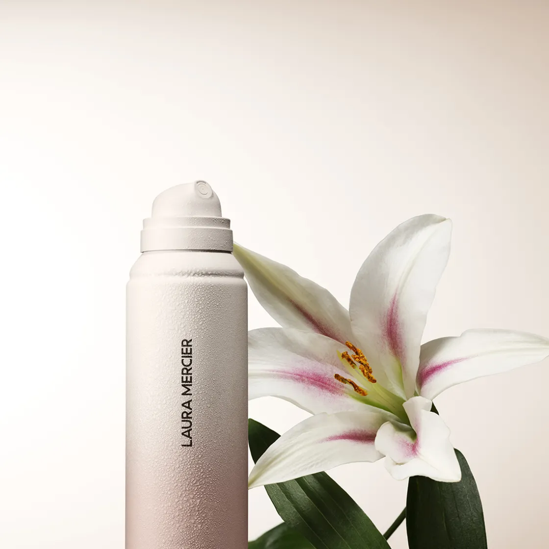 Laura Mercier Ultra Blur Setting Spray 100ml Clearance